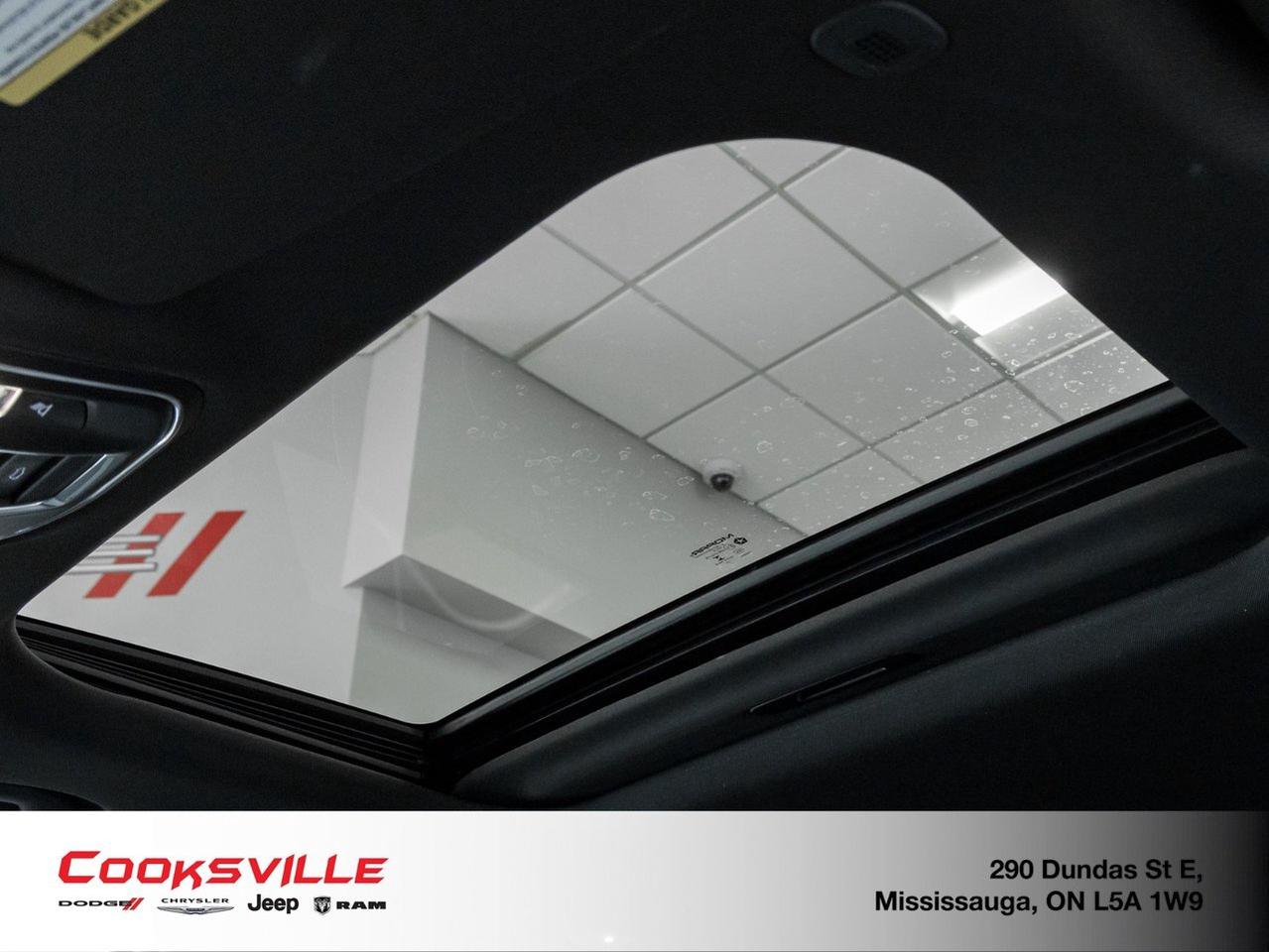 2025 Jeep Grand Cherokee Laredo Altitude Photo