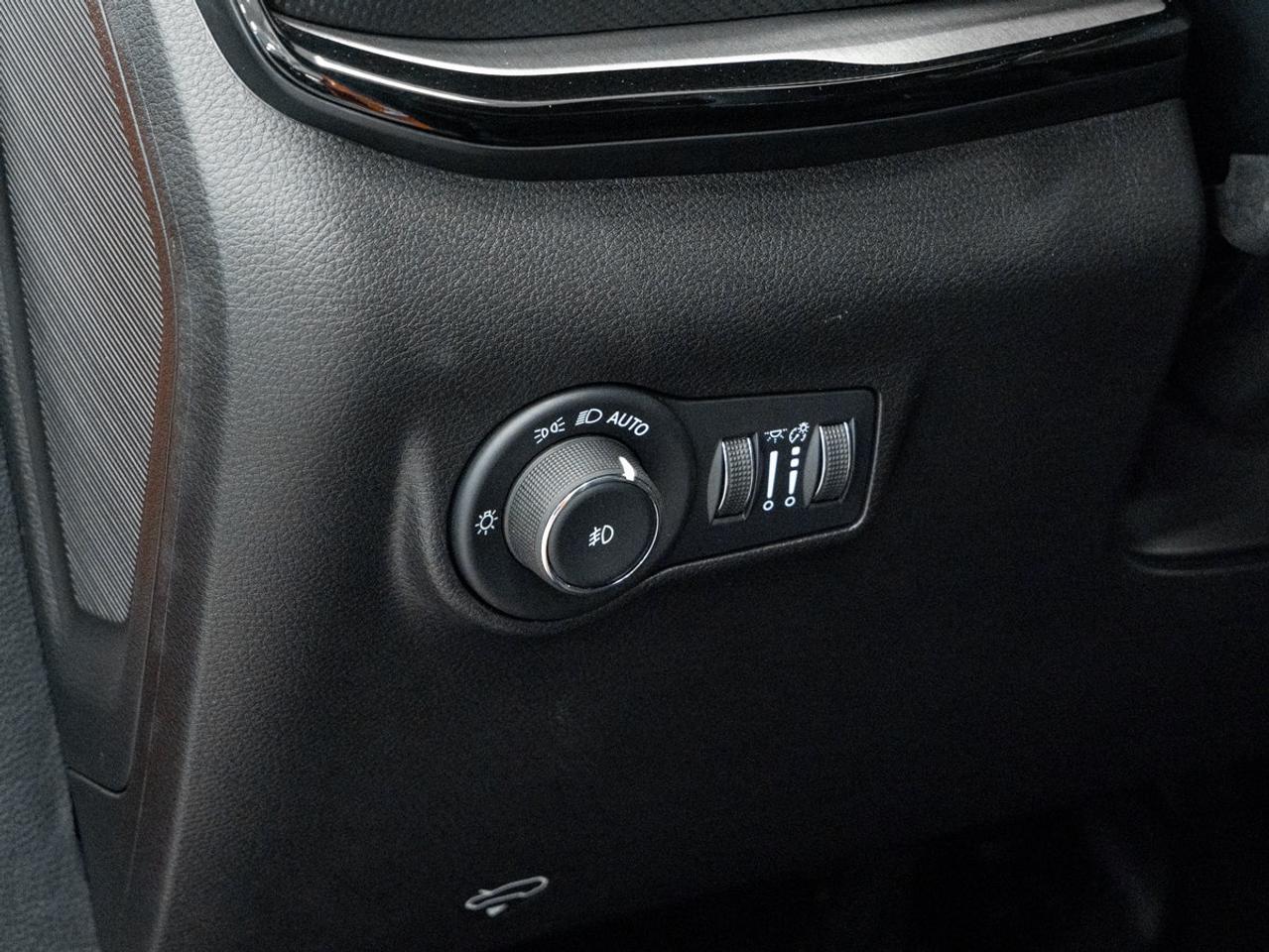 2026 Jeep Compass Trailhawk Photo