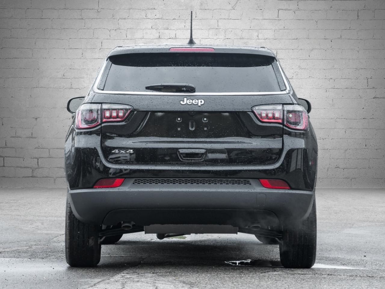 2025 Jeep Compass Sport Photo