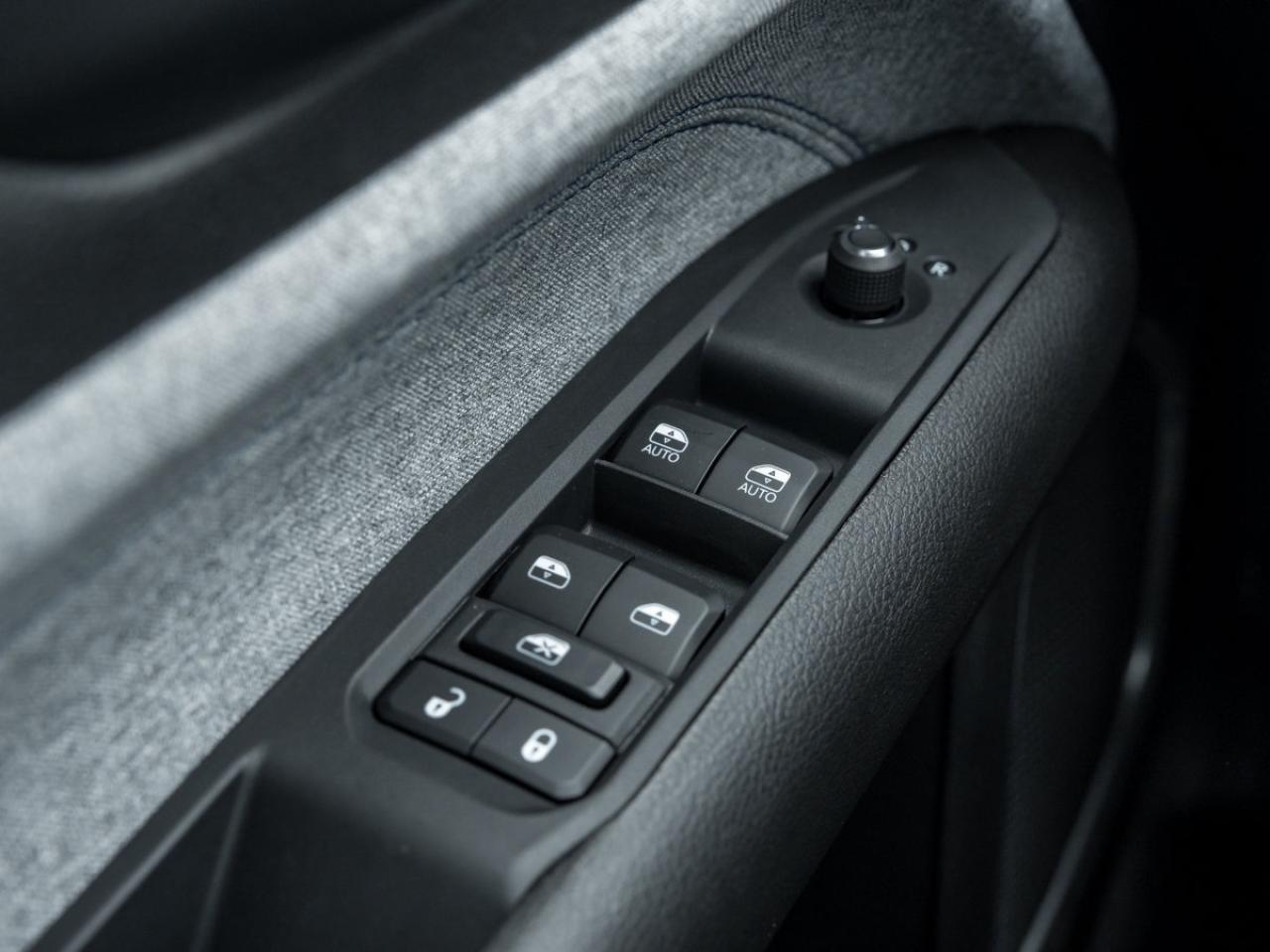 2025 Jeep Compass Sport Photo