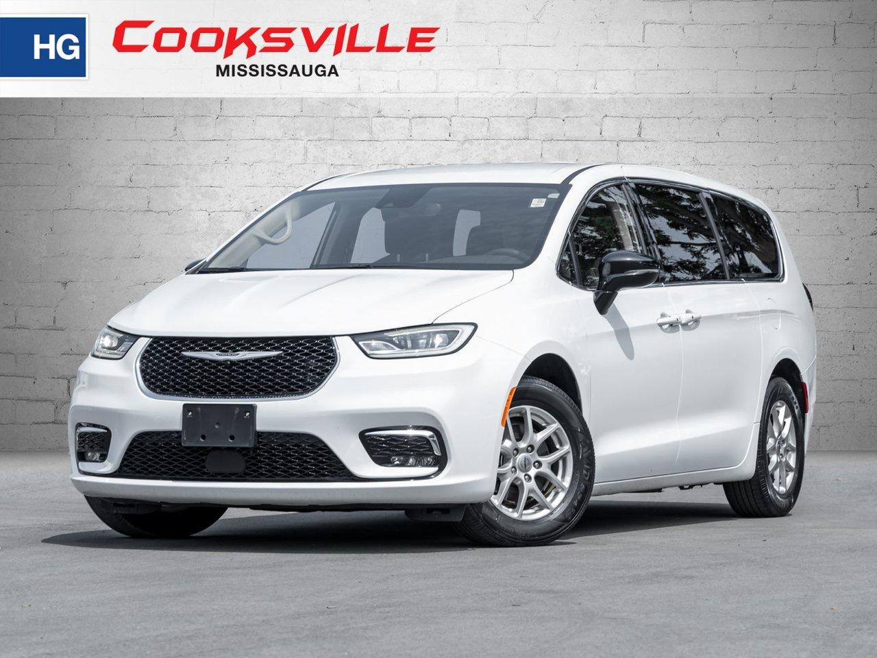 2024 Chrysler Pacifica TOURING-L FWD Photo