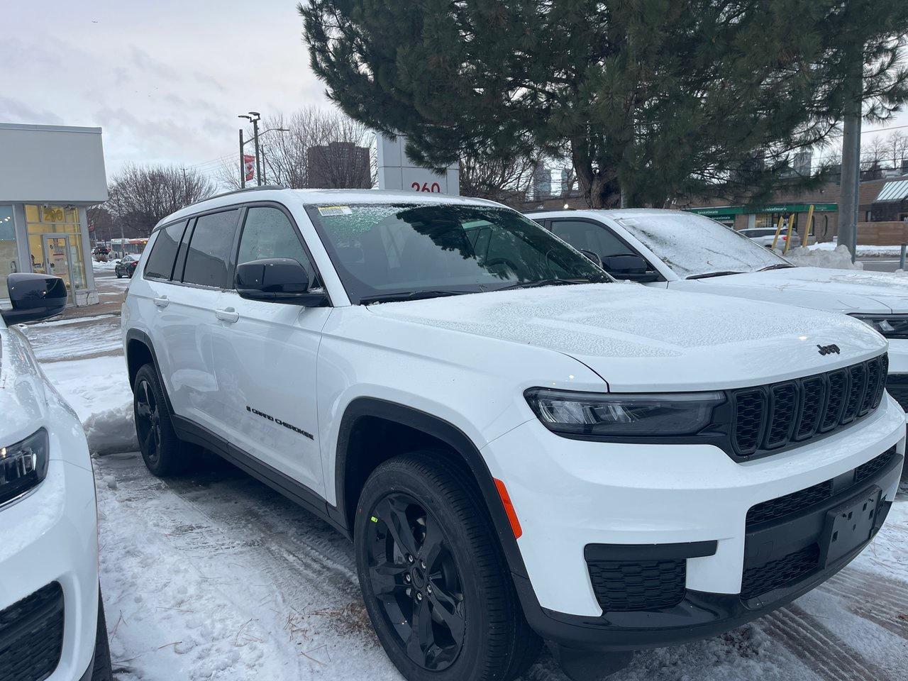 2025 Jeep Grand Cherokee L ALTITUDE Photo