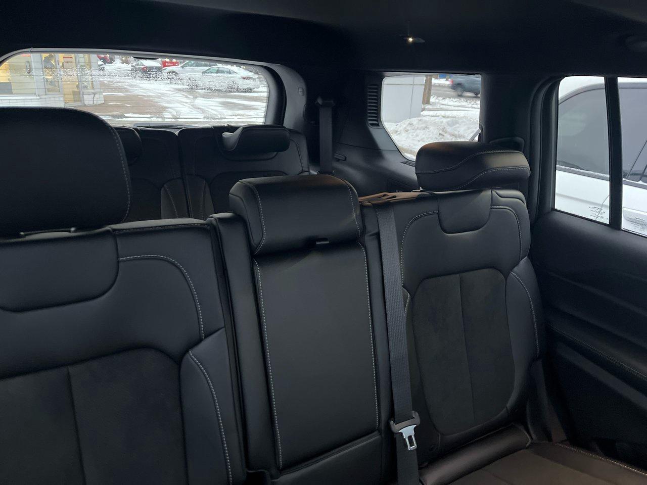 2025 Jeep Grand Cherokee L ALTITUDE Photo