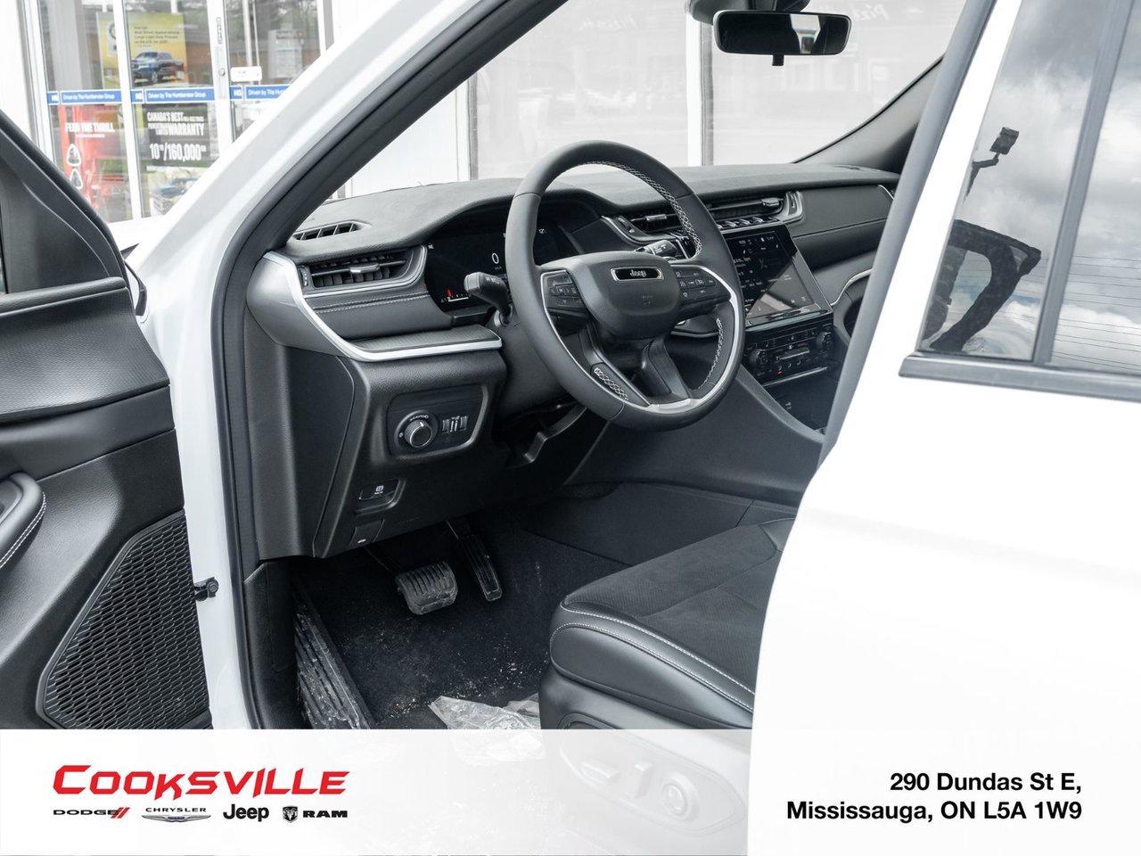 2025 Jeep Grand Cherokee L ALTITUDE Photo