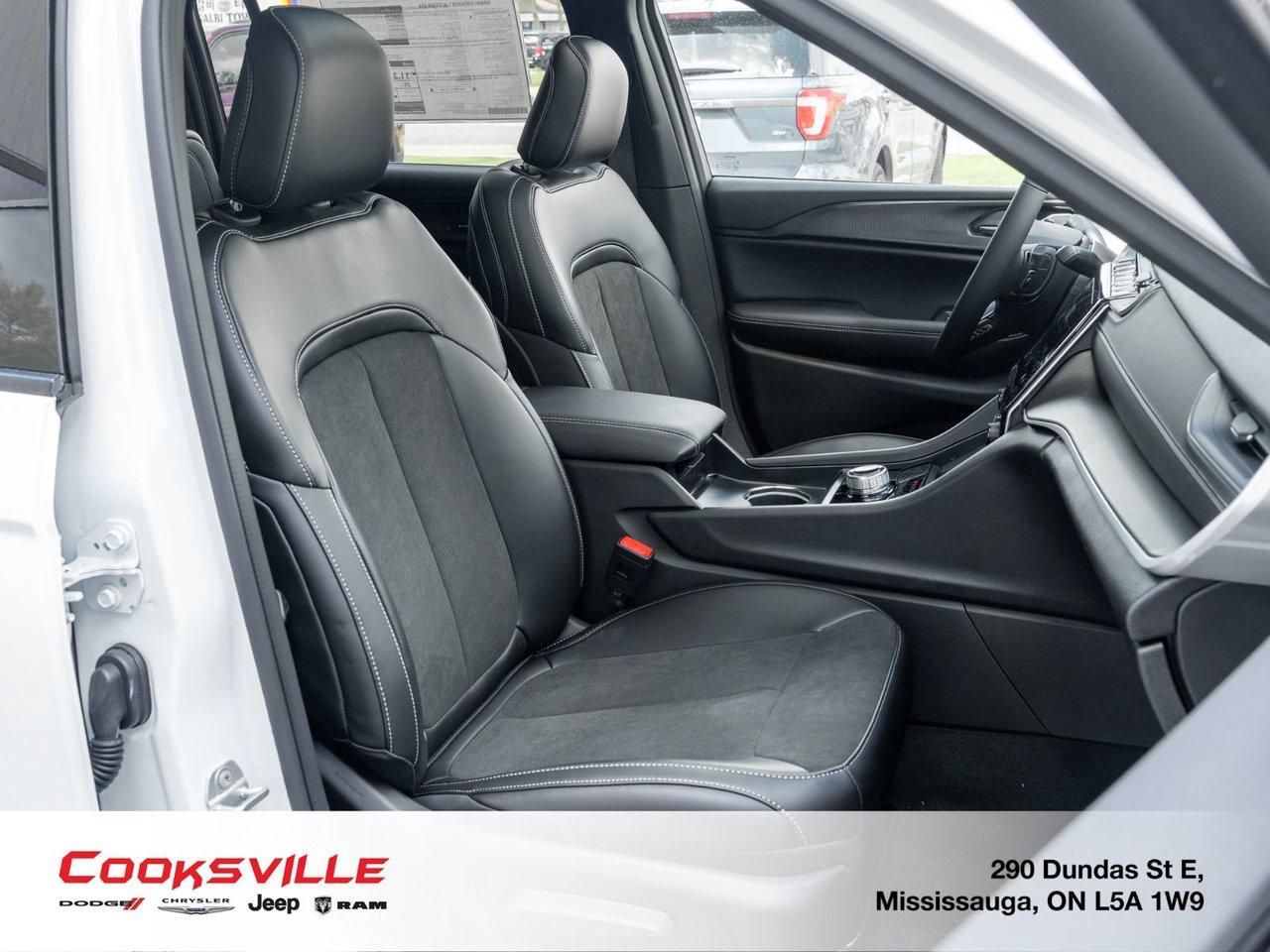 2025 Jeep Grand Cherokee L ALTITUDE Photo
