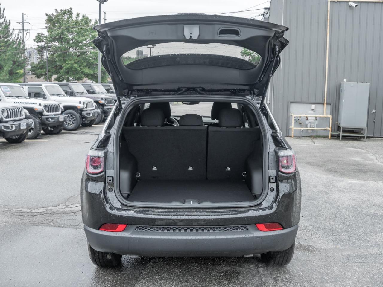 2025 Jeep Compass Sport Photo