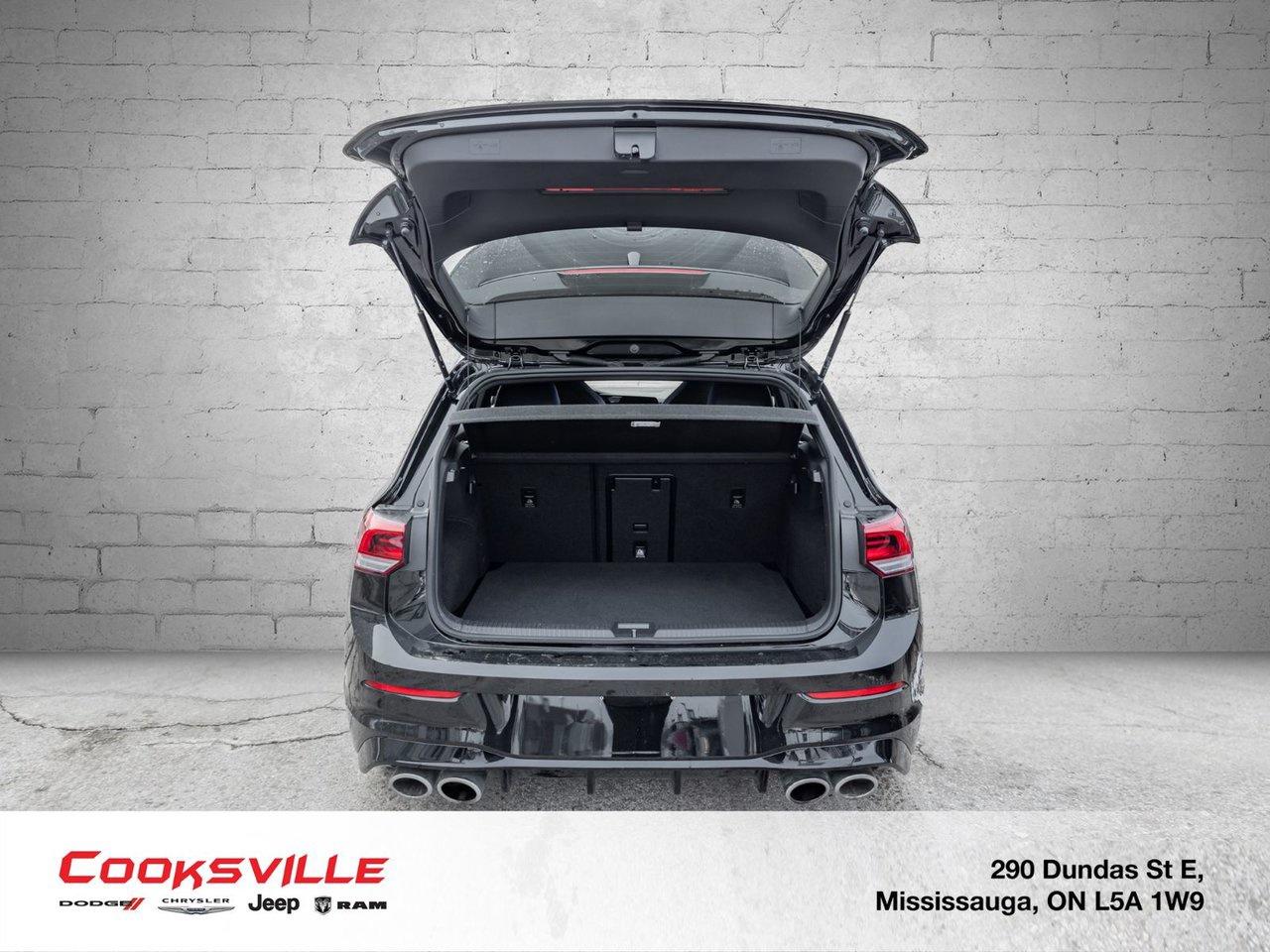 2024 Volkswagen Golf R 2.0T 7Sp at DSG w/Tip Photo