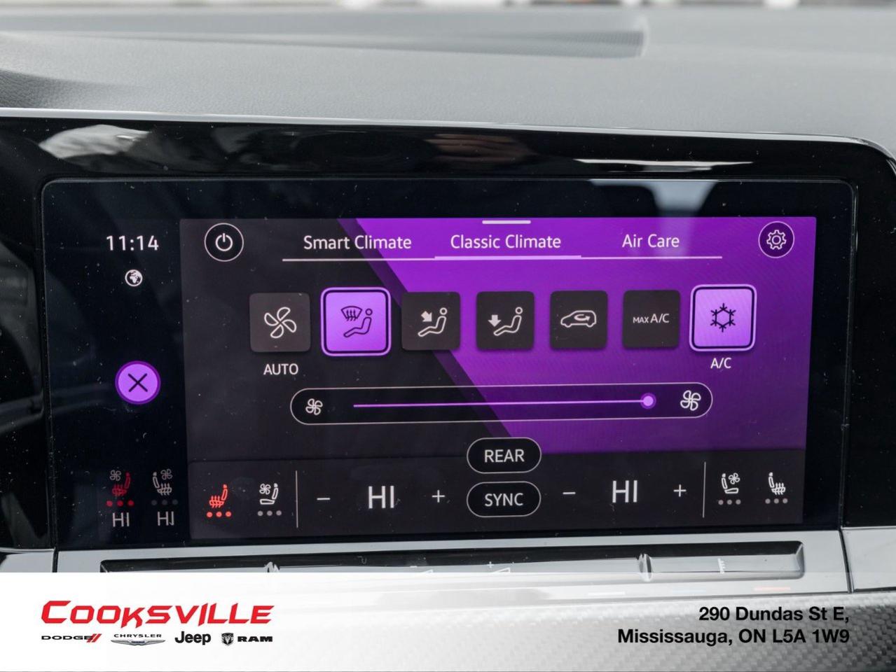 2024 Volkswagen Golf R 2.0T 7Sp at DSG w/Tip Photo