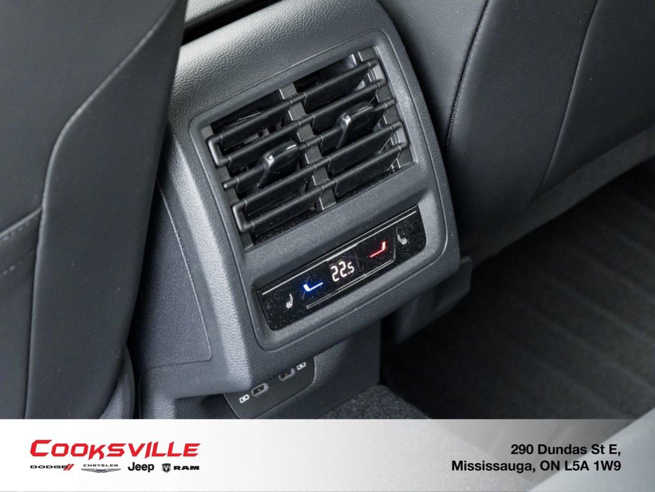 2024 Volkswagen Golf R 2.0T 7Sp at DSG w/Tip Photo