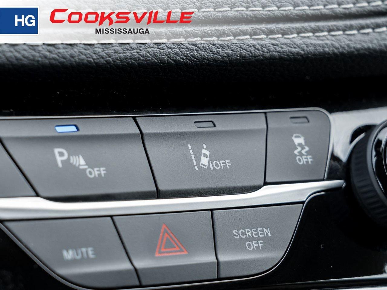 2024 Chrysler Pacifica TOURING-L FWD Photo