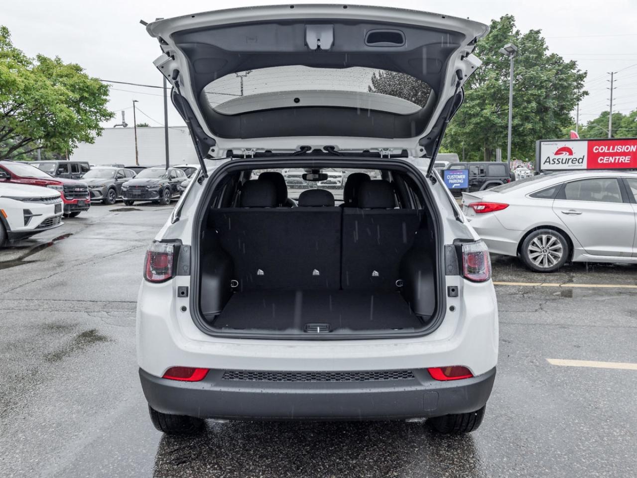 2025 Jeep Compass Sport Photo