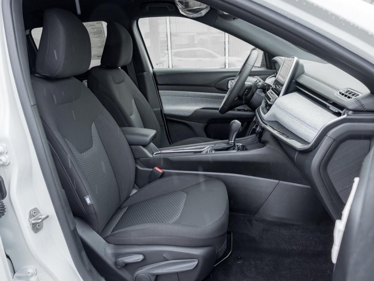 2025 Jeep Compass Sport Photo