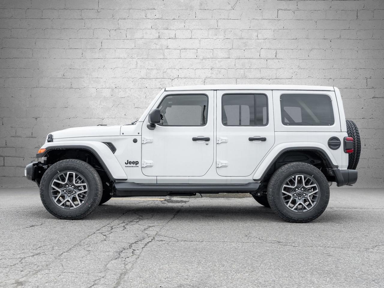 2026 Jeep Wrangler 4-Door SAHARA Photo2