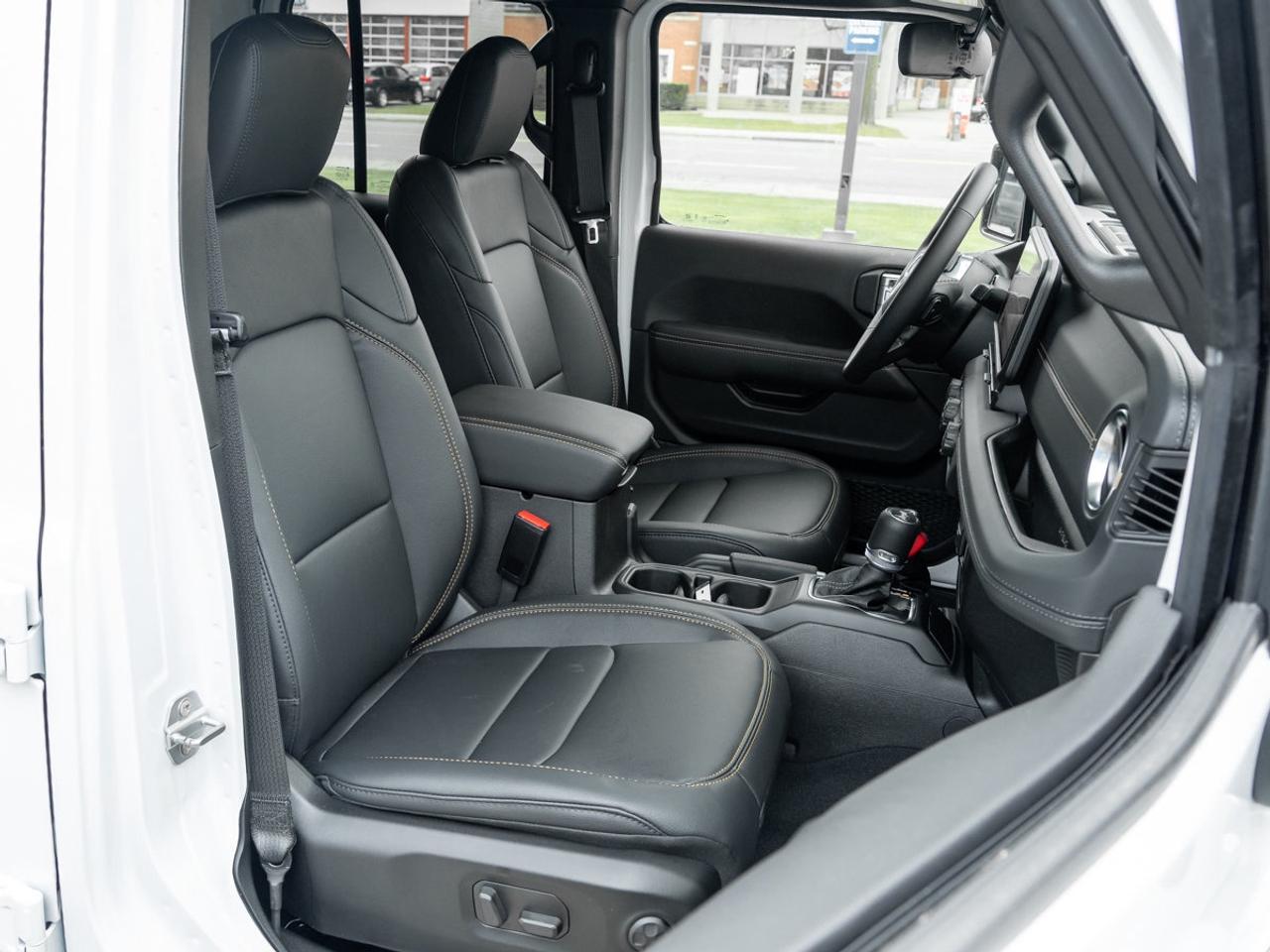 2026 Jeep Wrangler 4-Door SAHARA Photo