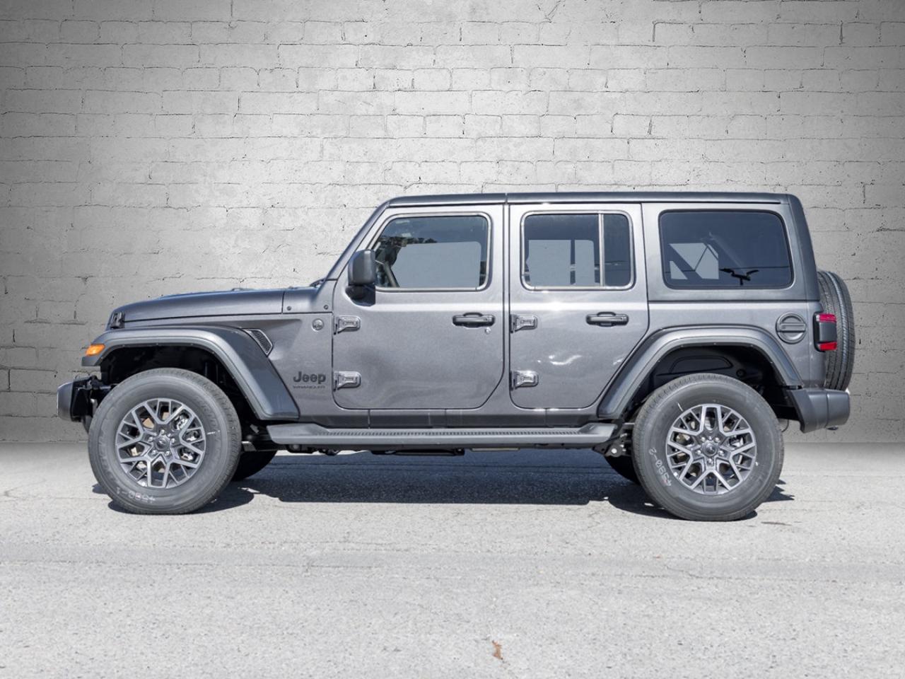 2025 Jeep Wrangler 4-Door SAHARA Photo