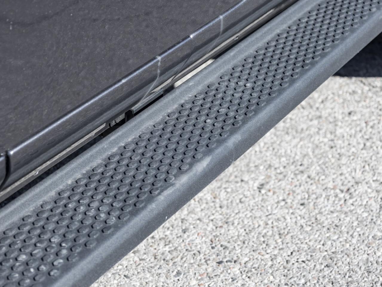 2025 Jeep Wrangler 4-Door SAHARA Photo