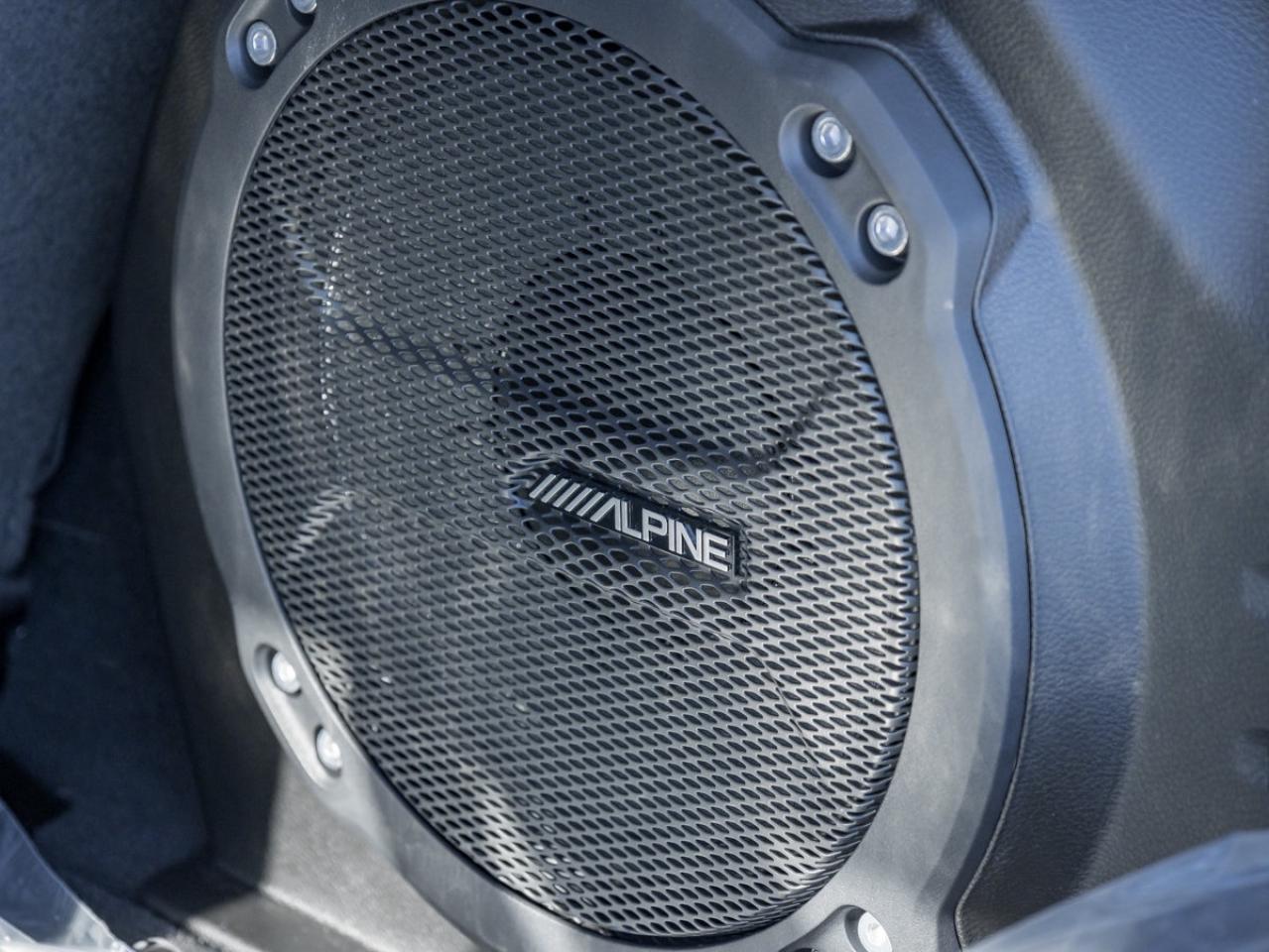 2025 Jeep Wrangler 4-Door SAHARA Photo