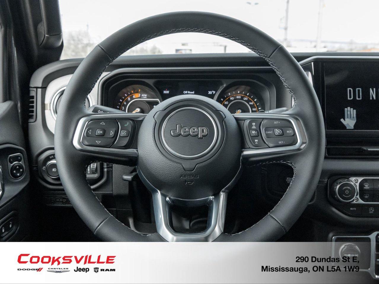 2025 Jeep Wrangler 4-Door SAHARA Photo