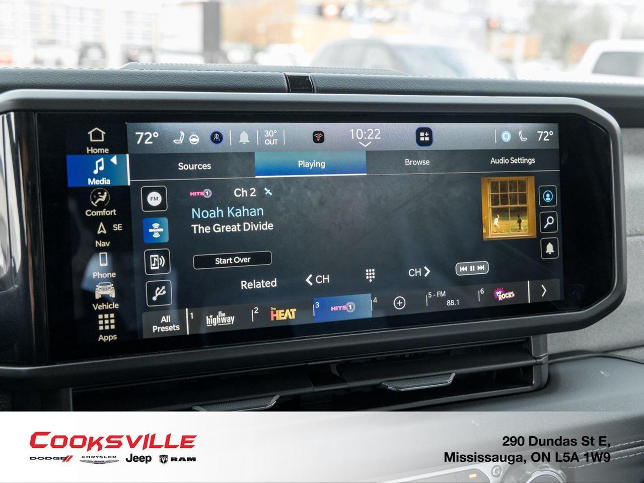 2025 Jeep Wrangler 4-Door SAHARA Photo