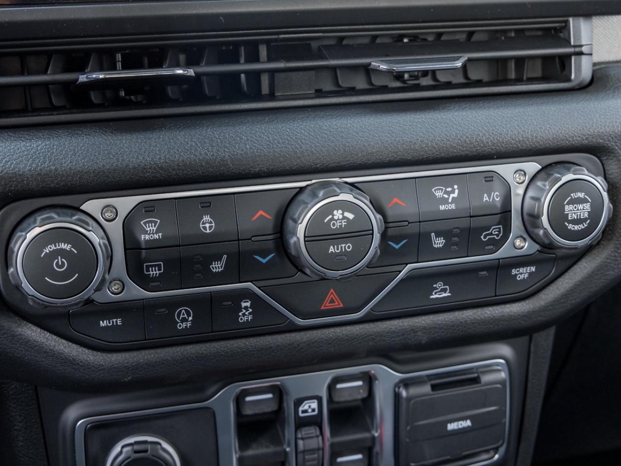 2026 Jeep Gladiator Willys Photo