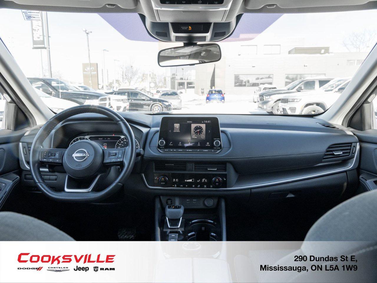 2024 Nissan Rogue AWD SV Moonroof Photo