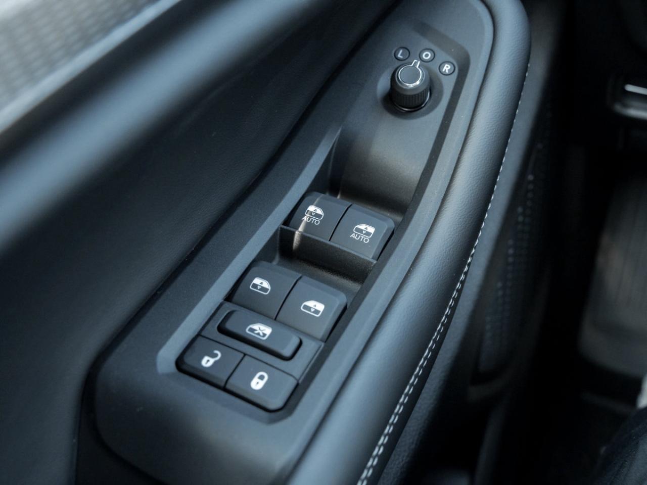 2025 Jeep Grand Cherokee Laredo Altitude Photo