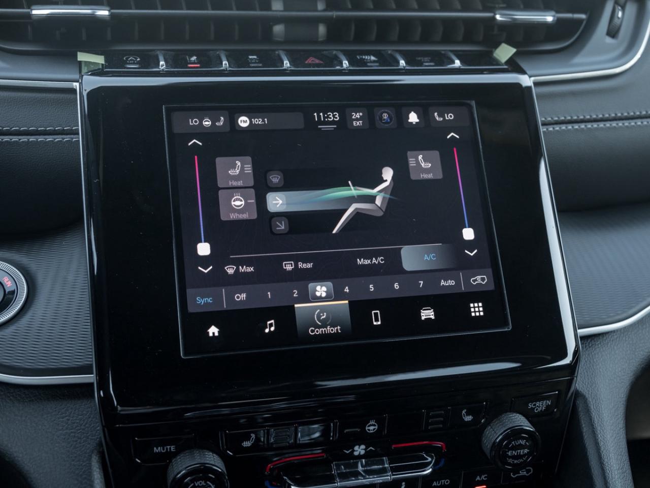 2025 Jeep Grand Cherokee Laredo Altitude Photo