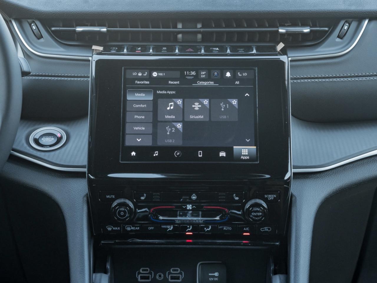 2025 Jeep Grand Cherokee Laredo Altitude Photo