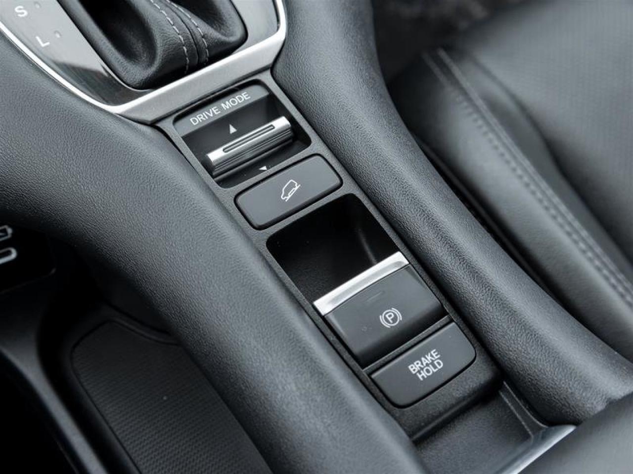 2025 Honda HR-V EX-L NAVI Photo