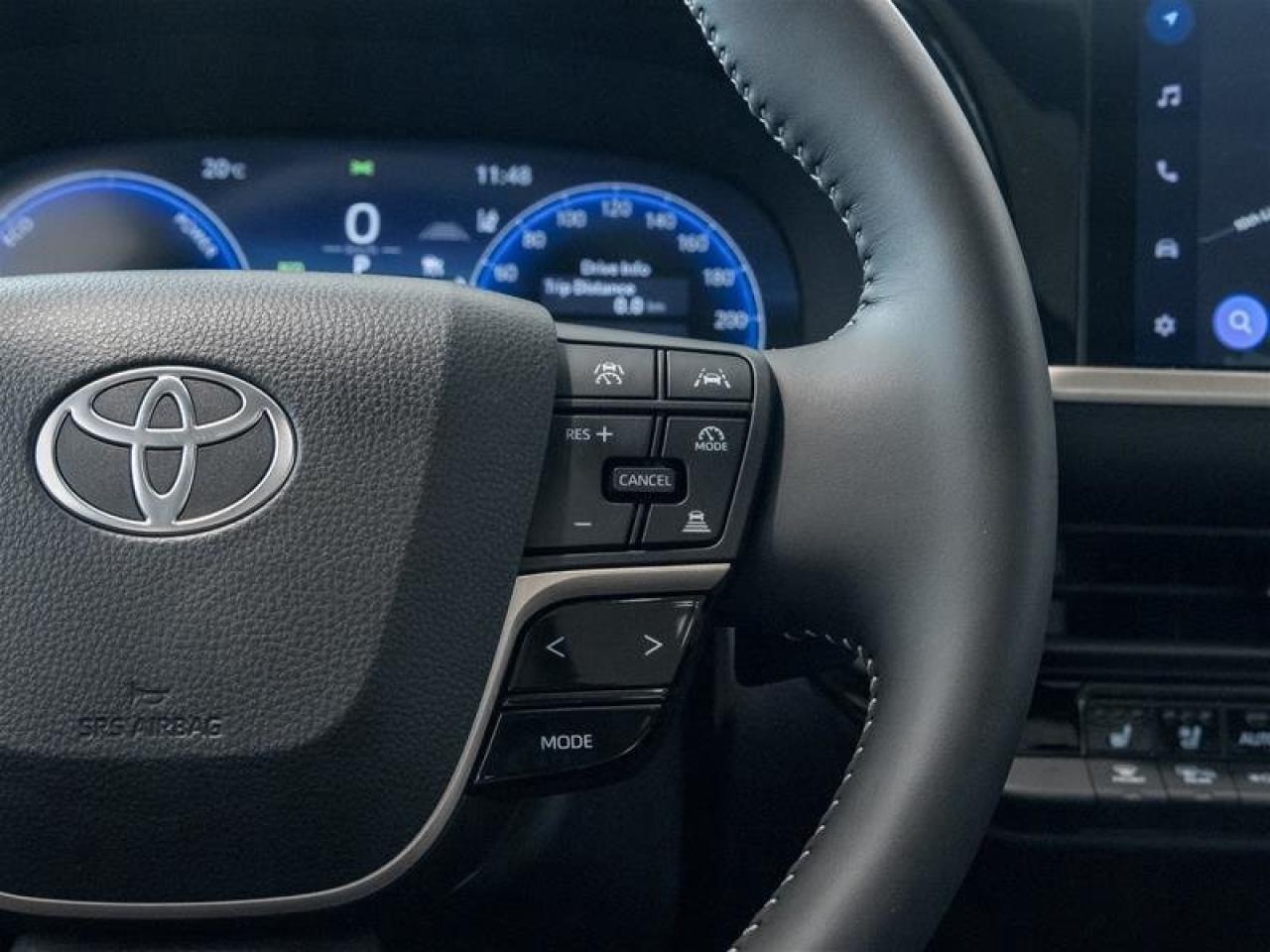 2026 Toyota Crown Platinum Panoroof | JBL Audio | Vented Seats | Navigation Photo