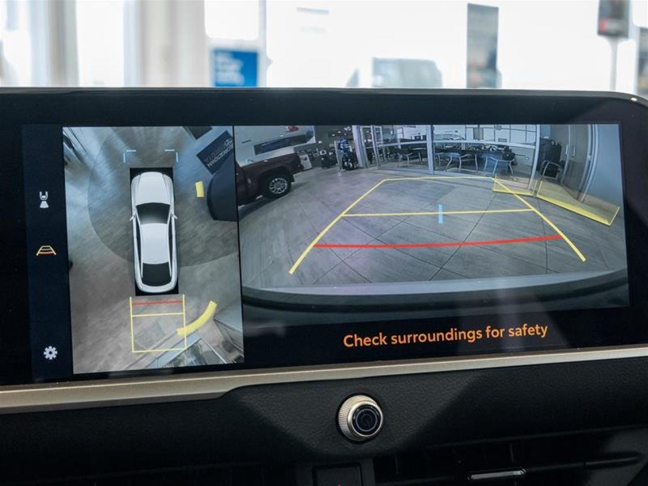 2026 Toyota Crown Platinum Panoroof | JBL Audio | Vented Seats | Navigation Photo