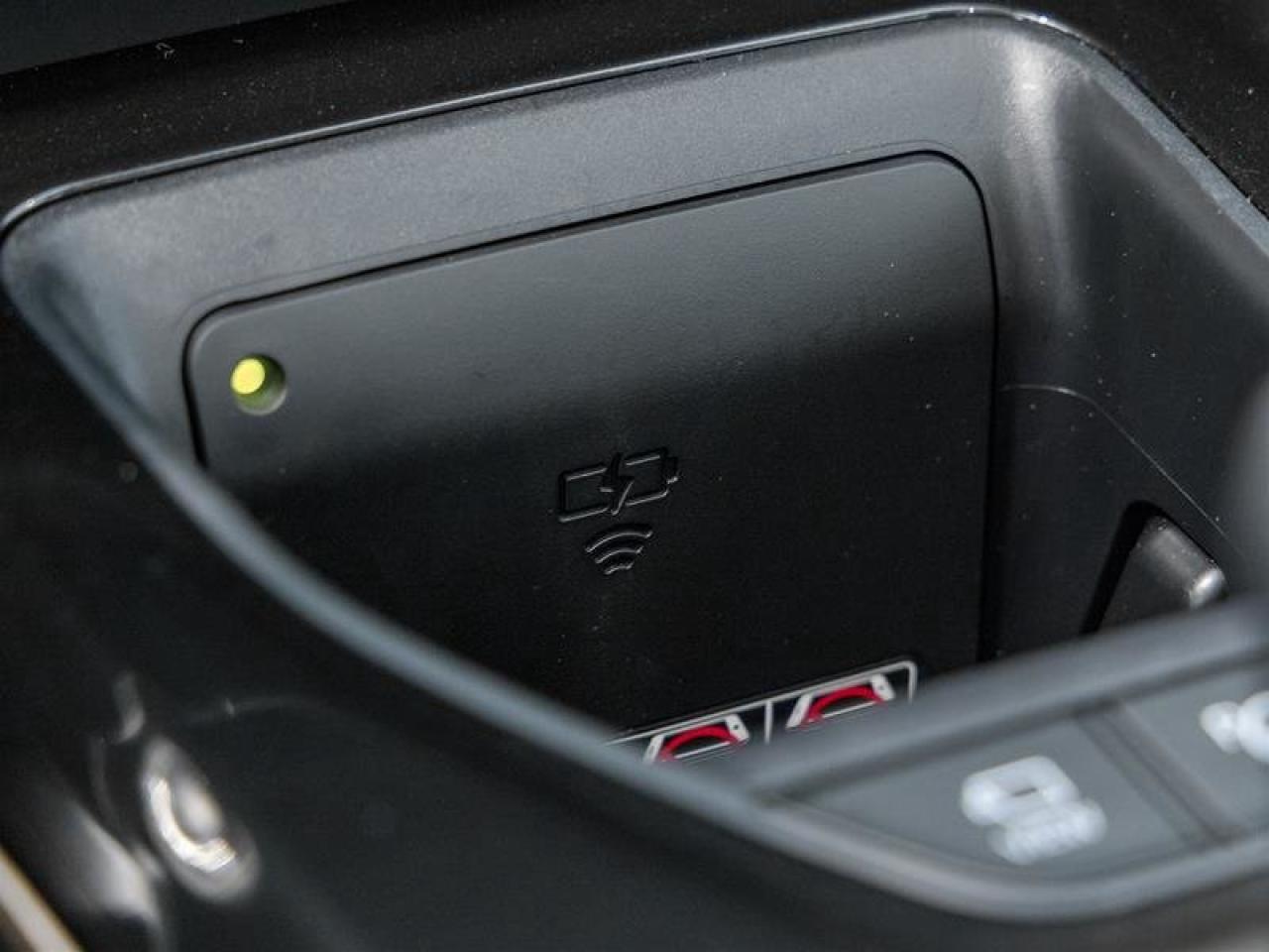 2026 Toyota Crown Platinum Panoroof | JBL Audio | Vented Seats | Navigation Photo