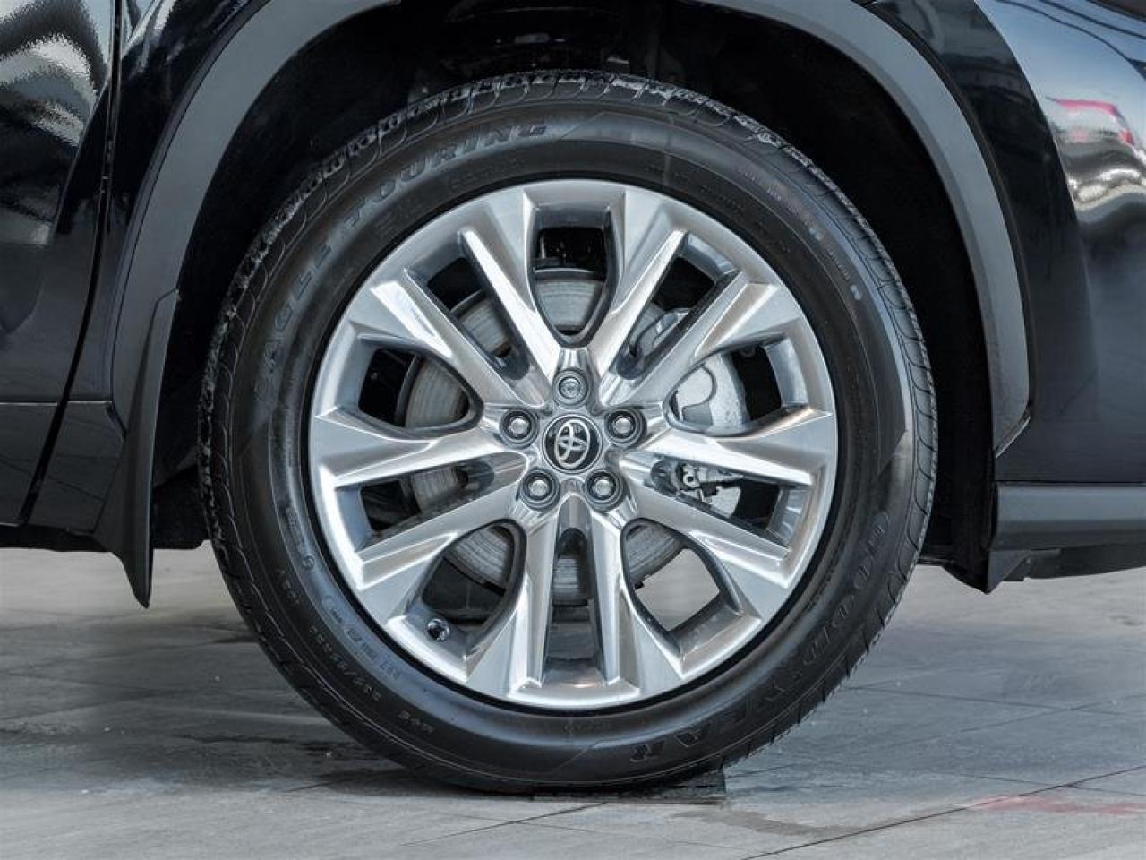 2026 Toyota Highlander Limited AWD Pano Sunroof | Navi | JBL Audio | Wireless Charging | Limited Photo3