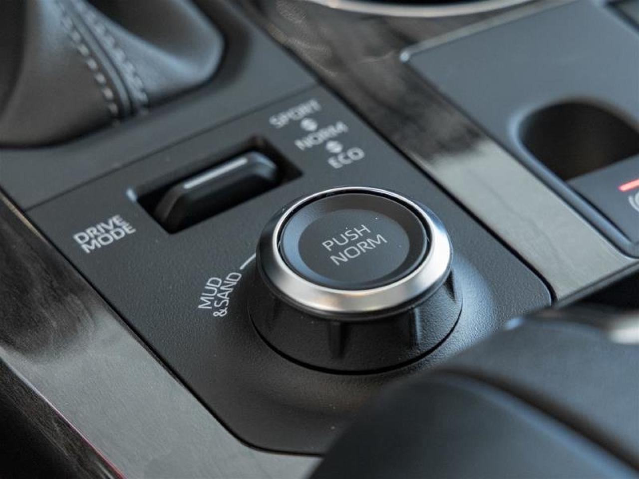 2026 Toyota Highlander Limited AWD Pano Sunroof | Navi | JBL Audio | Wireless Charging | Limited Photo