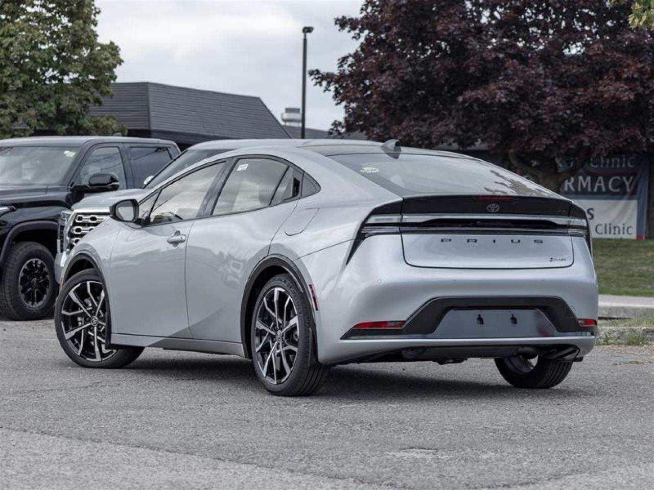 2026 Toyota Prius Plug-In Hybrid XSE Photo4