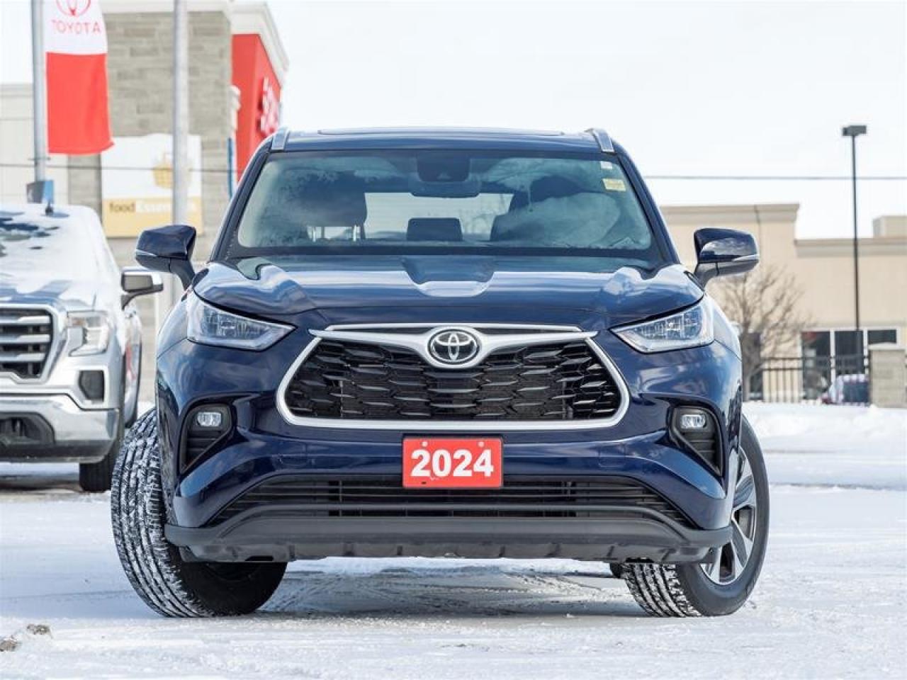 2024 Toyota Highlander XLE AWD Sunroof | Backup Cam | Heated Seats | Wireless Charging | XLE Photo