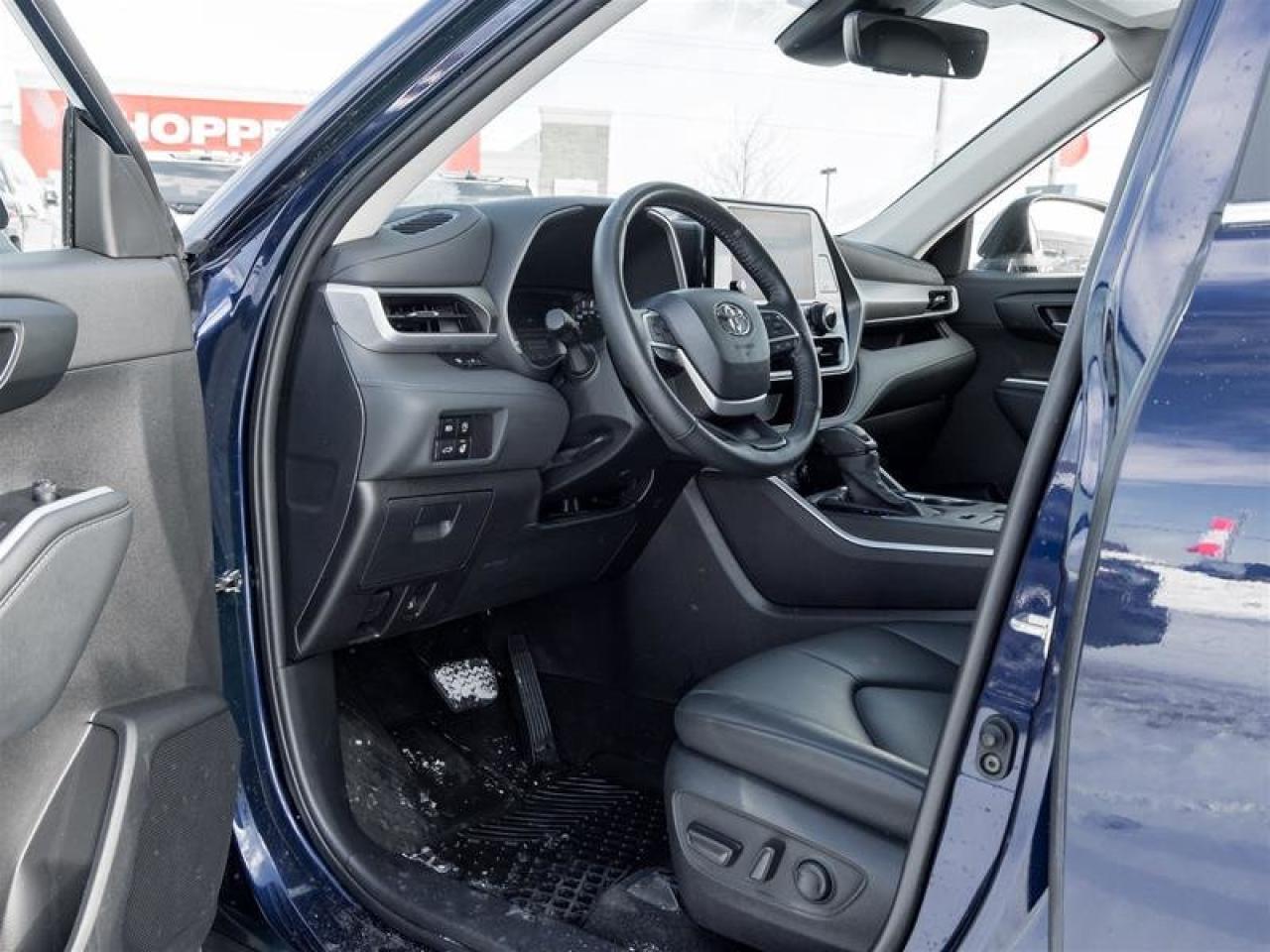 2024 Toyota Highlander XLE AWD Sunroof | Backup Cam | Heated Seats | Wireless Charging | XLE Photo