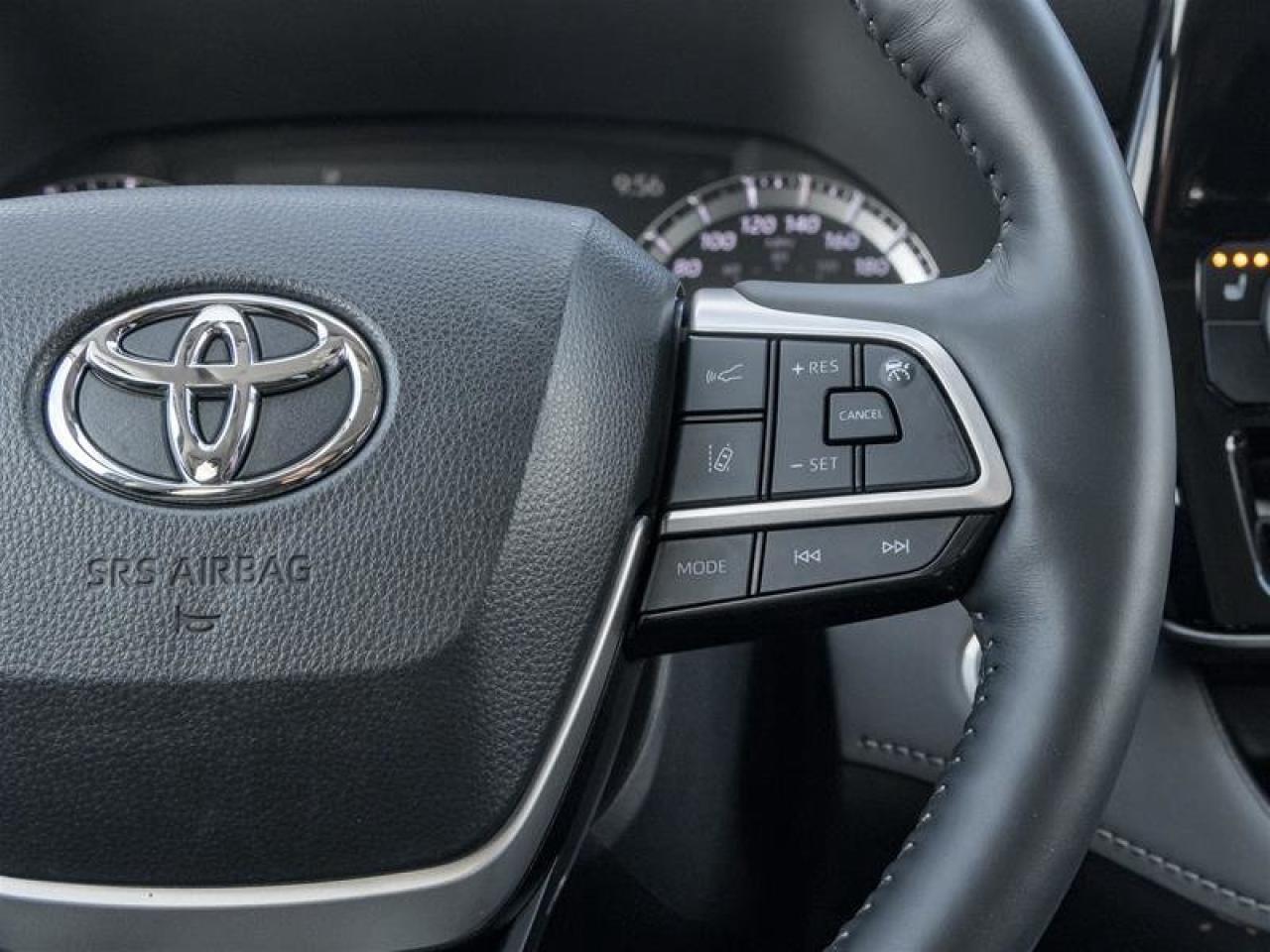 2024 Toyota Highlander XLE AWD Sunroof | Backup Cam | Heated Seats | Wireless Charging | XLE Photo