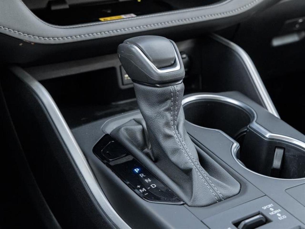 2024 Toyota Highlander XLE AWD Sunroof | Backup Cam | Heated Seats | Wireless Charging | XLE Photo