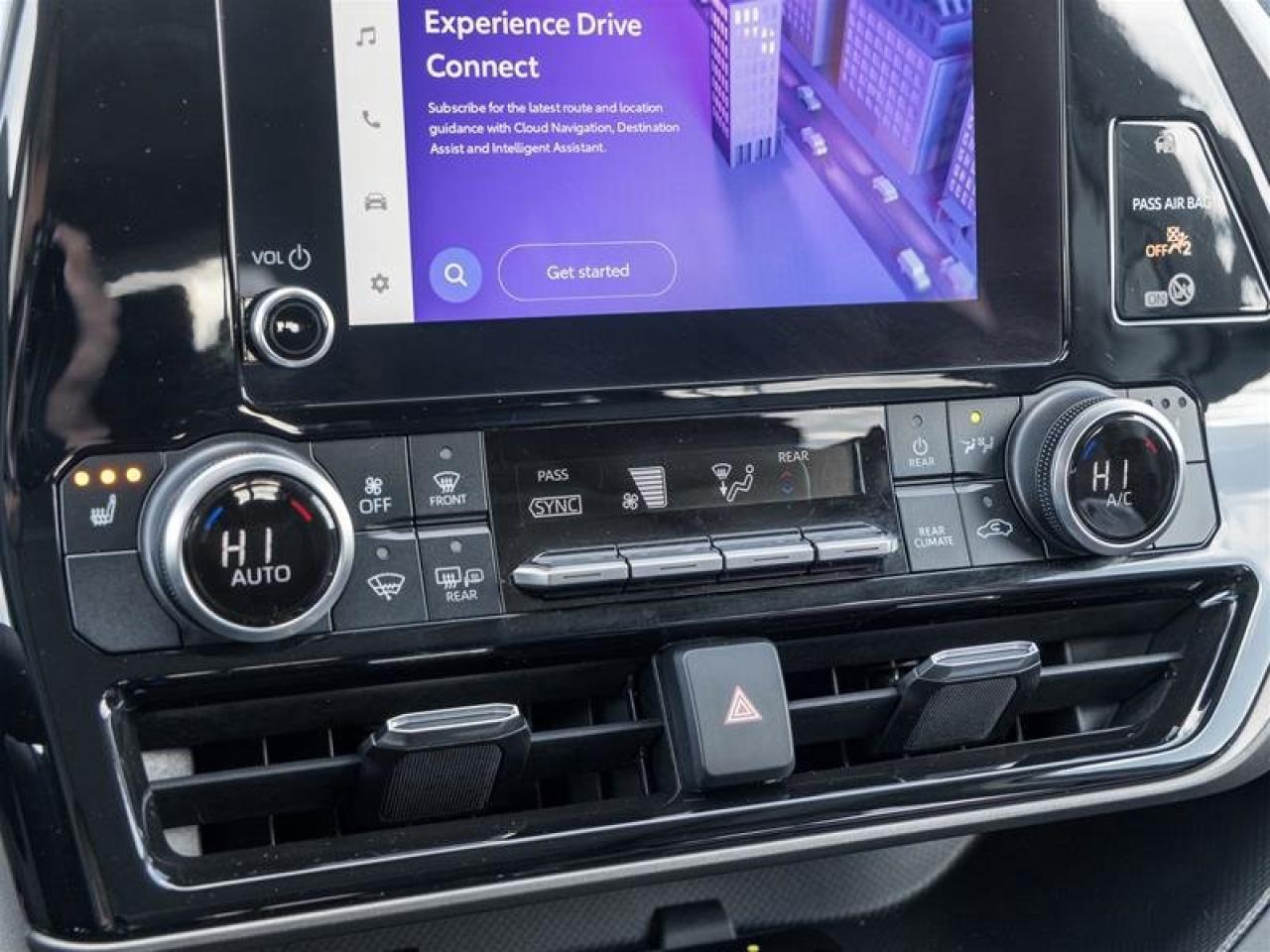 2024 Toyota Highlander XLE AWD Sunroof | Backup Cam | Heated Seats | Wireless Charging | XLE Photo