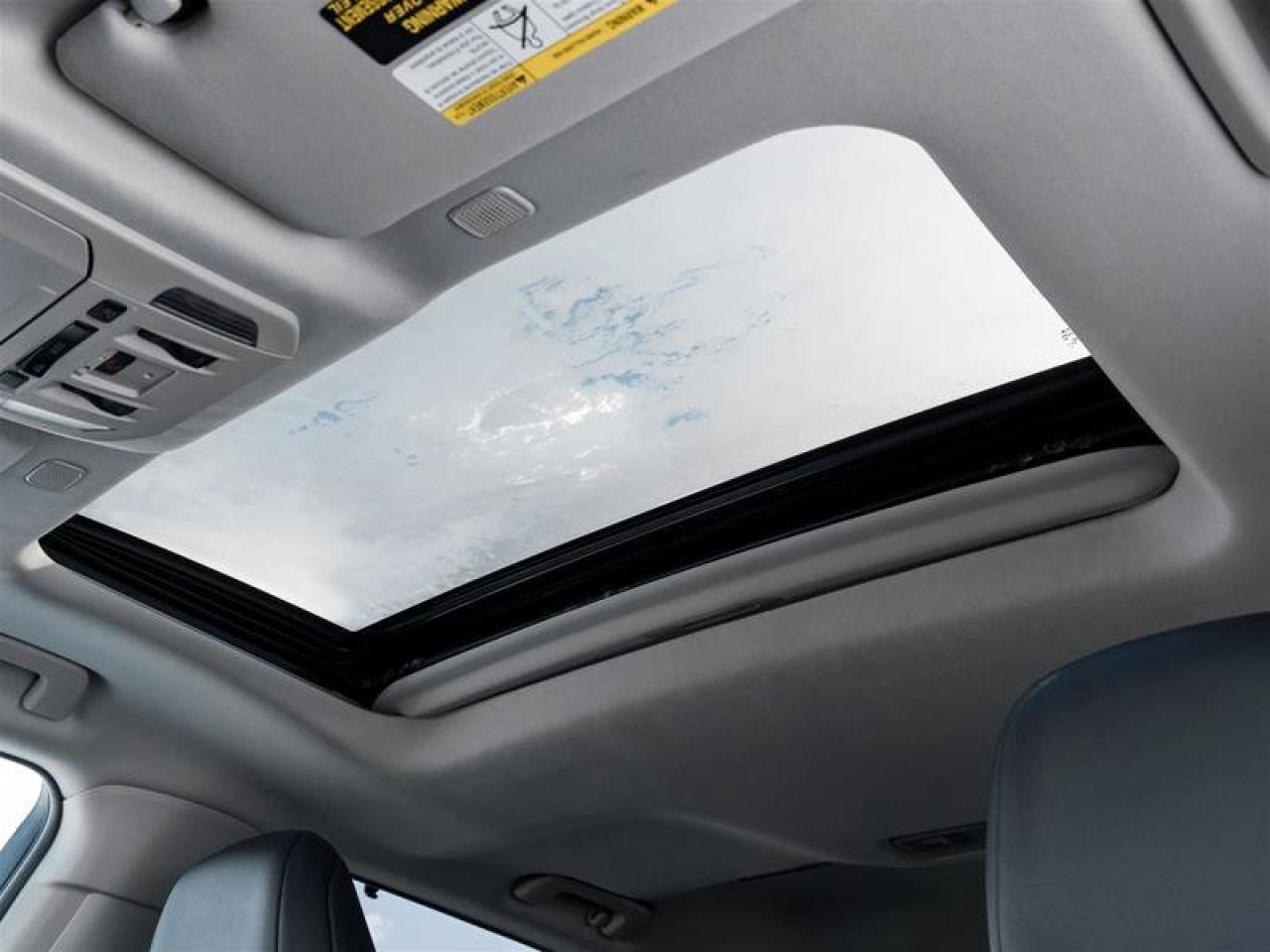 2024 Toyota Highlander XLE AWD Sunroof | Backup Cam | Heated Seats | Wireless Charging | XLE Photo