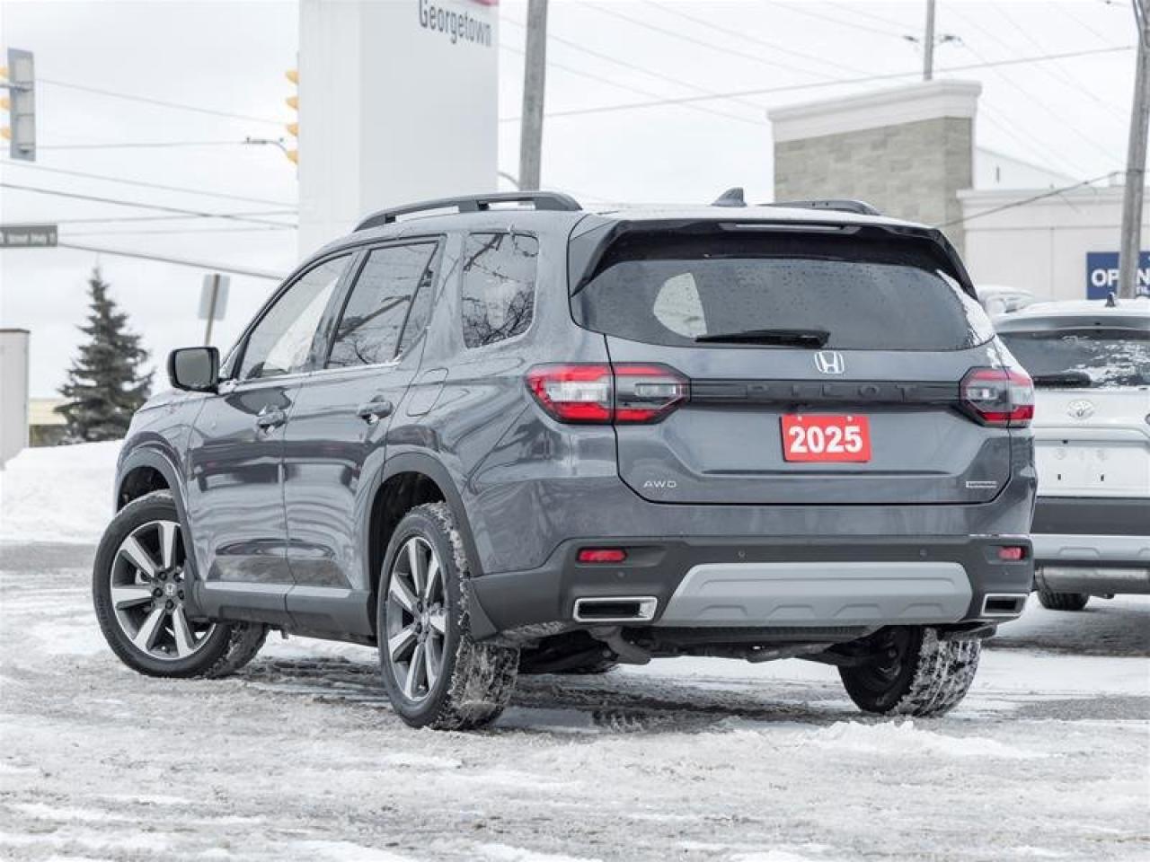 2025 Honda Pilot Touring Pano Sunroof | Backup Cam | Navi | Ventilated Seats | Bose Audio | Wireless Charging | Touring Photo4