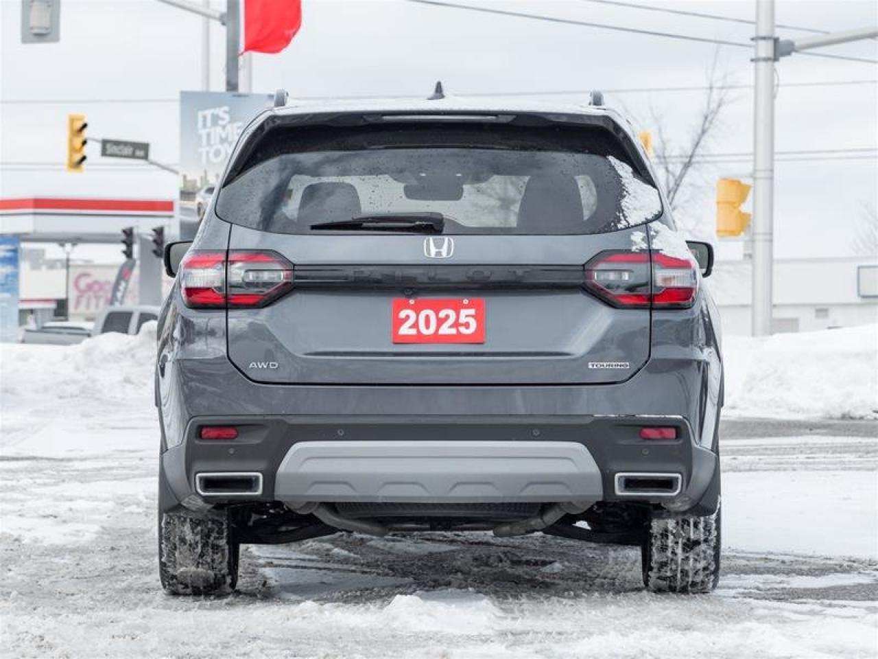 2025 Honda Pilot Touring Pano Sunroof | Backup Cam | Navi | Ventilated Seats | Bose Audio | Wireless Charging | Touring Photo