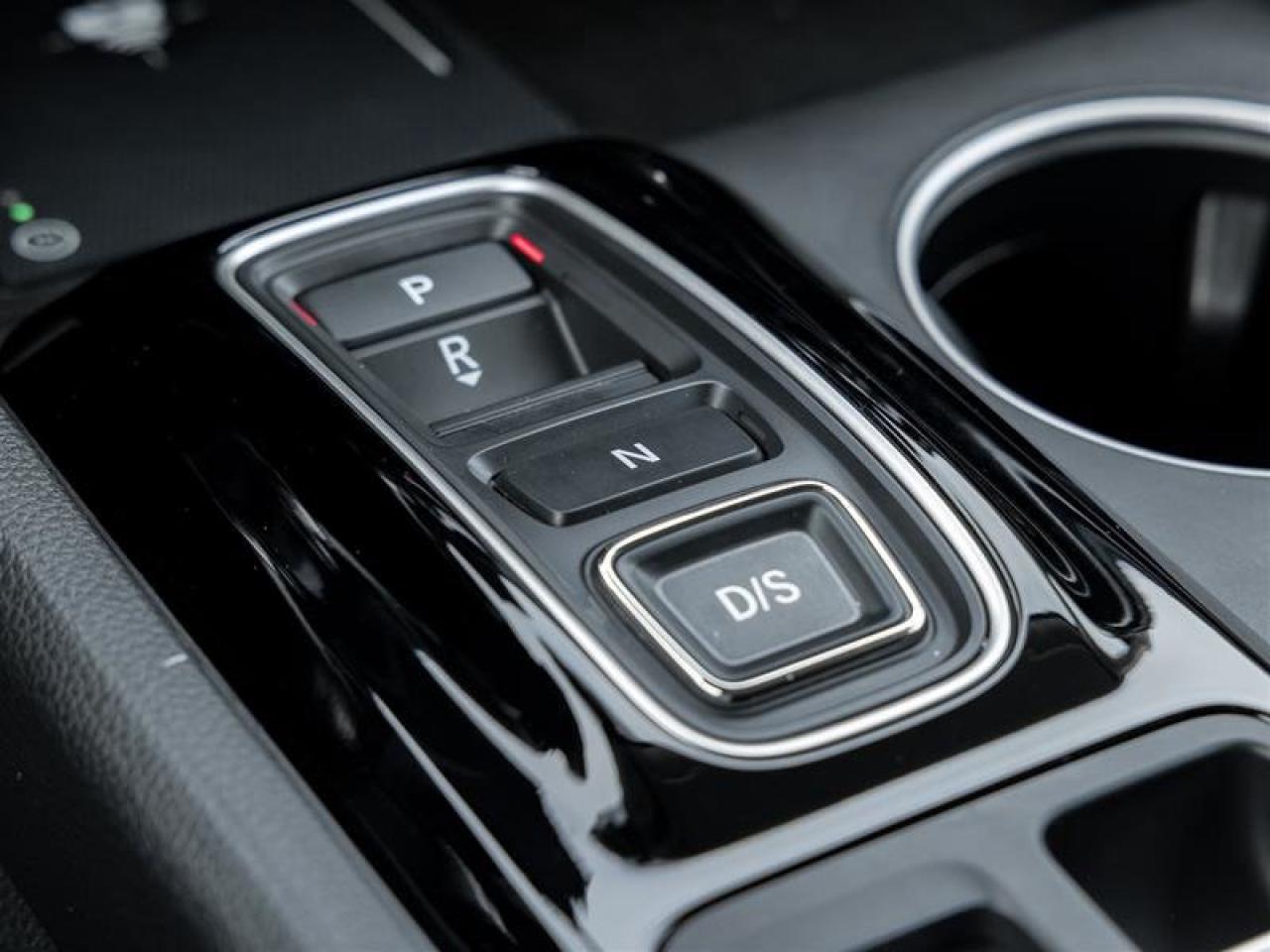 2025 Honda Pilot Touring Pano Sunroof | Backup Cam | Navi | Ventilated Seats | Bose Audio | Wireless Charging | Touring Photo