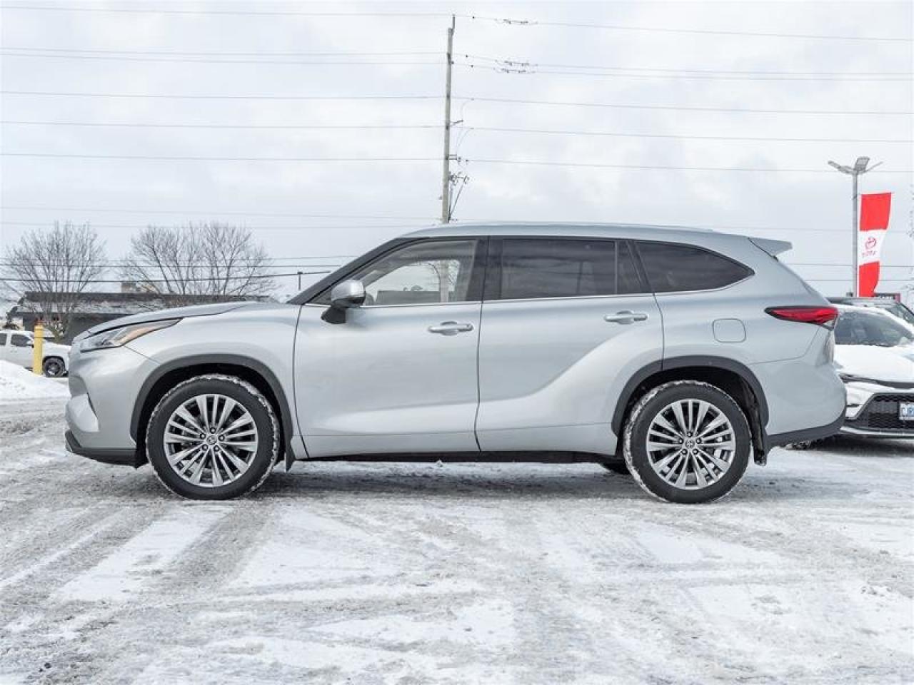 2022 Toyota Highlander Limited AWD Navi| Heated and Vented Seats| Pano Sunroof| Backup Camera| JBL Audio| AWD Photo2