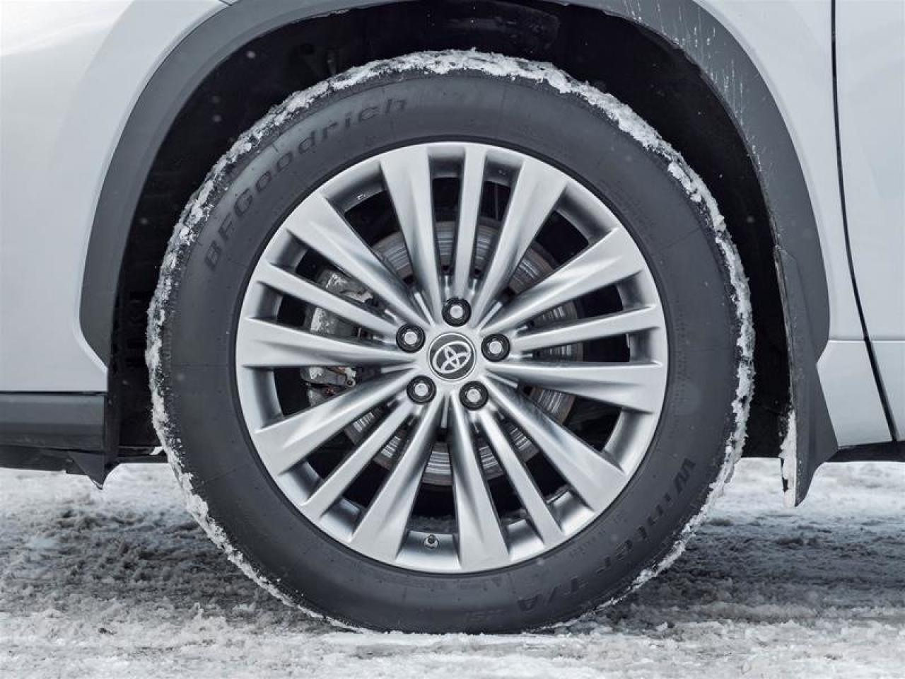 2022 Toyota Highlander Limited AWD Navi| Heated and Vented Seats| Pano Sunroof| Backup Camera| JBL Audio| AWD Photo