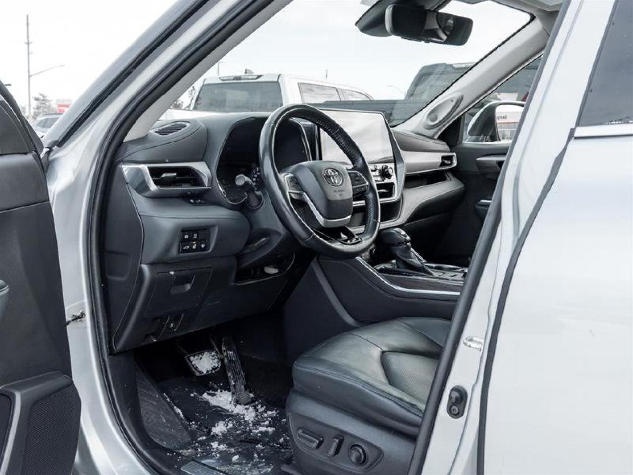 2022 Toyota Highlander Limited AWD Navi| Heated and Vented Seats| Pano Sunroof| Backup Camera| JBL Audio| AWD Photo