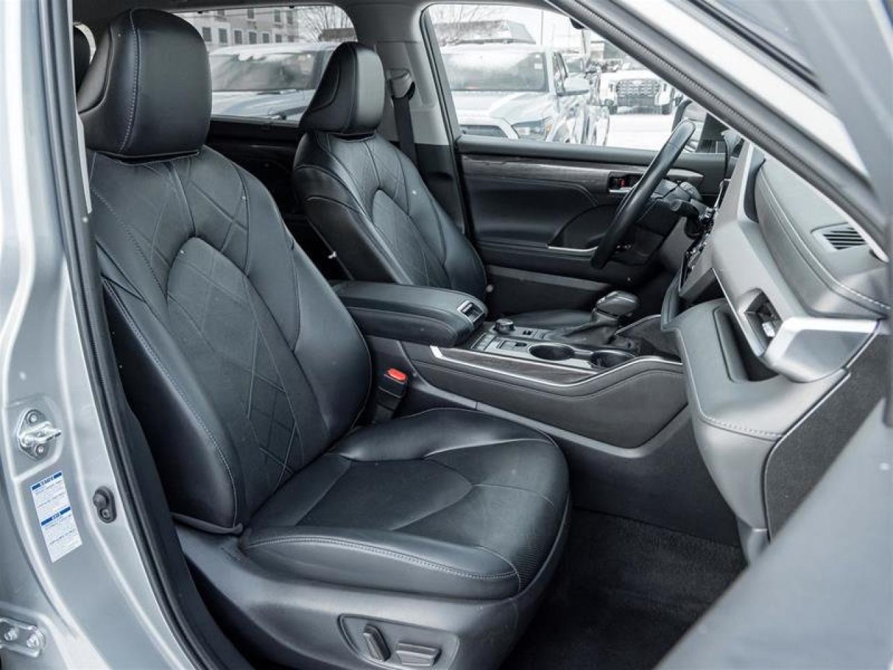 2022 Toyota Highlander Limited AWD Navi| Heated and Vented Seats| Pano Sunroof| Backup Camera| JBL Audio| AWD Photo