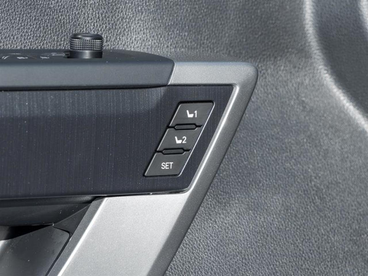 2025 Toyota Tundra 4X4 Tundra CrewMax Platinum Pano Sunroof | Backup Cam | Heated Seats | Wireless Charging | Platinum Photo