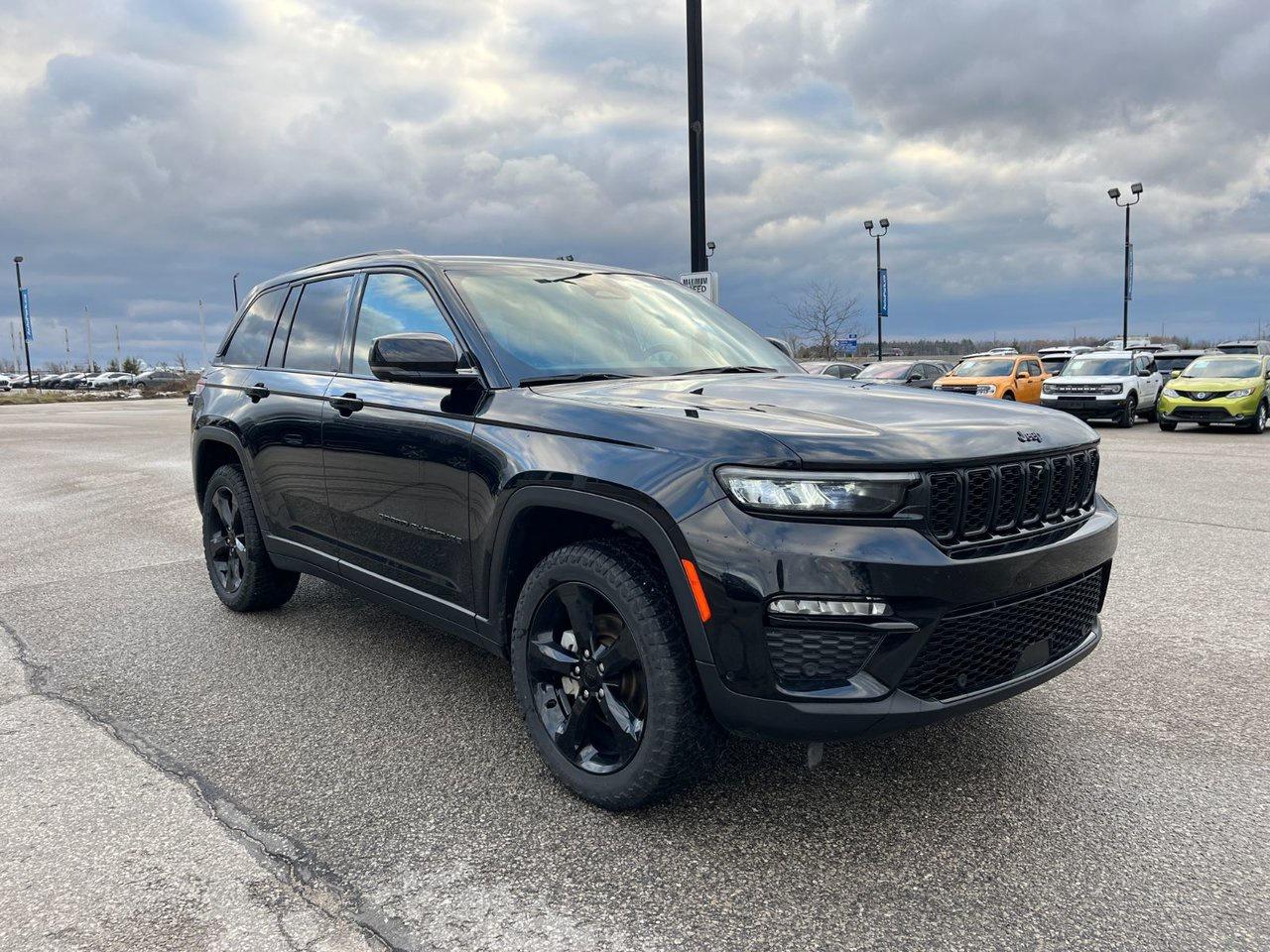 2023 Jeep Grand Cherokee LIMITED 4X4 Photo